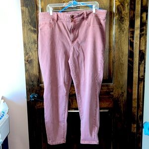 Maurice’s high rise skinny jeans. Size 20W short